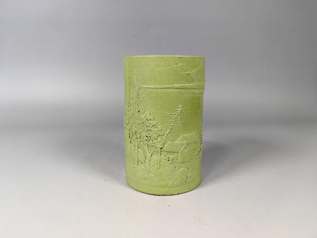 古玩陶瓷晚清民國王炳榮款風景山水雕瓷筆筒真品鑒賞圖