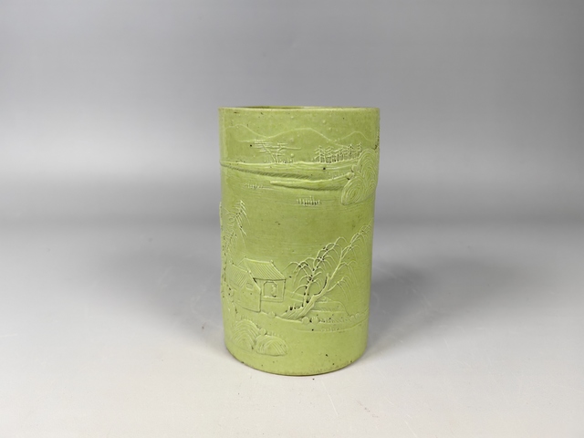 古玩陶瓷晚清民國王炳榮款風景山水雕瓷筆筒真品鑒賞圖