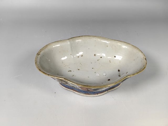 古玩陶瓷晚清雄雞五霸圖粉彩海棠供盤真品鑒賞圖