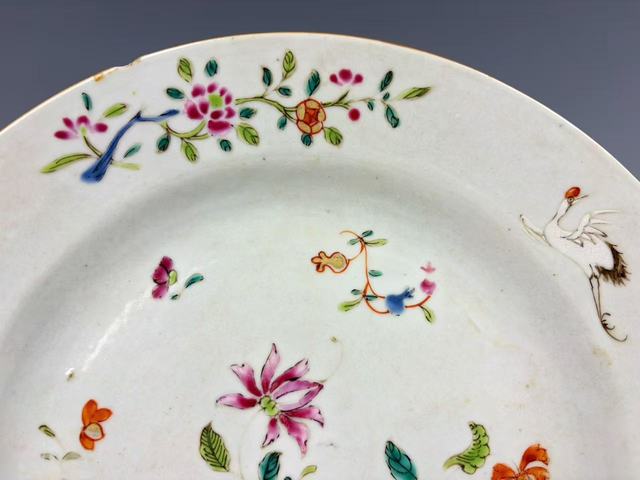 古玩陶瓷清中期．粉彩鶴紋折沿盤拍賣，當前價格99元