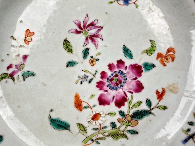 古玩陶瓷清中期．粉彩鶴紋折沿盤拍賣，當前價格99元