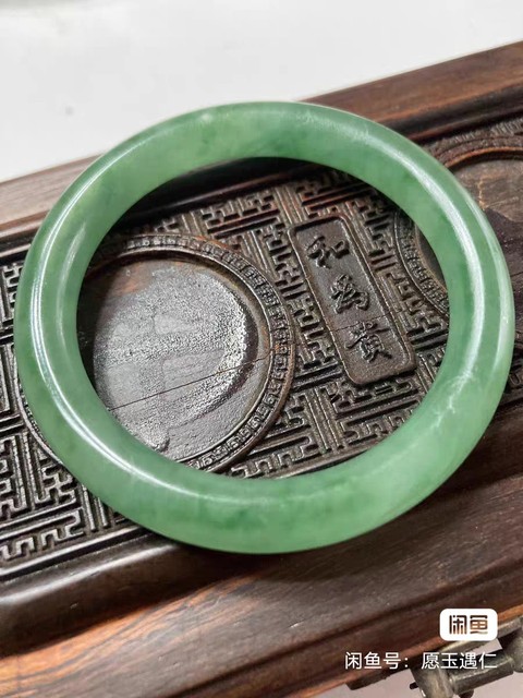 古玩玉器老翡翠手鐲真品鑒賞圖