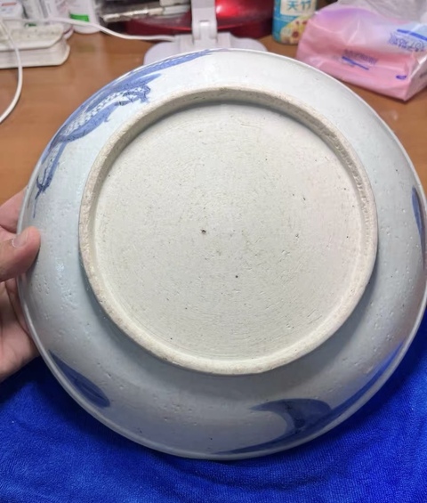 古玩陶瓷青花過墻龍紋盤真品鑒賞圖