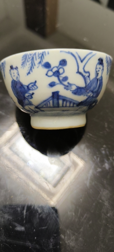 古玩陶瓷人物紋青花杯真品鑒賞圖