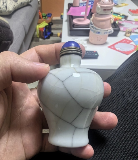 古玩陶瓷鼻煙壺真品鑒賞圖