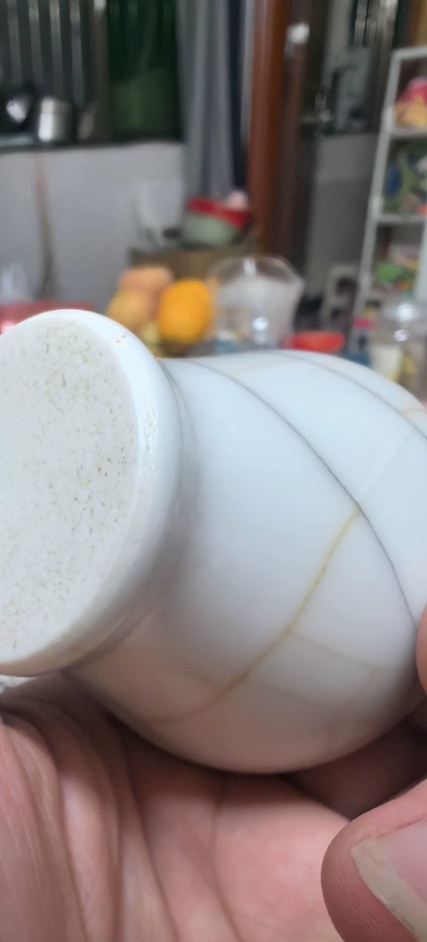 古玩陶瓷鼻煙壺真品鑒賞圖