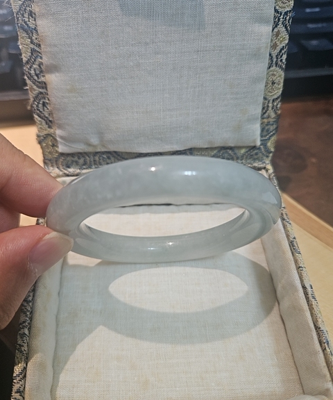 古玩玉器翡翠手鐲真品鑒賞圖