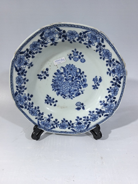 古玩陶瓷盤真品鑒賞圖