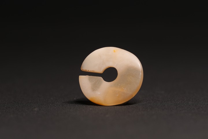 古玩玉器春秋玉玦真品鑒賞圖