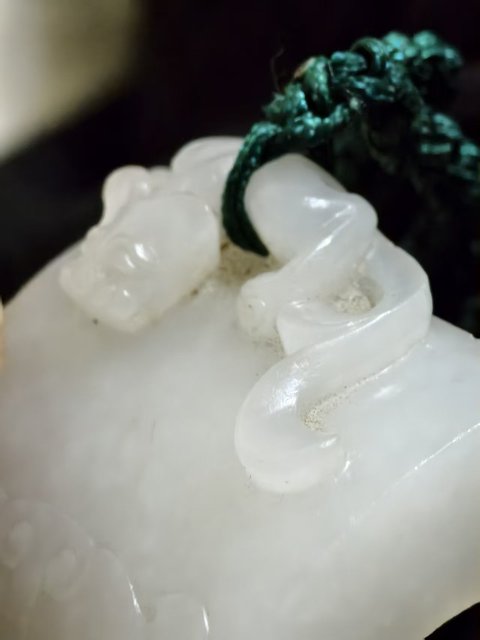 古玩玉器和田玉雕“劍璏”真品鑒賞圖