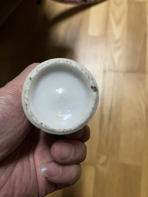 古玩陶瓷人物紋青花撇口瓶真品鑒賞圖