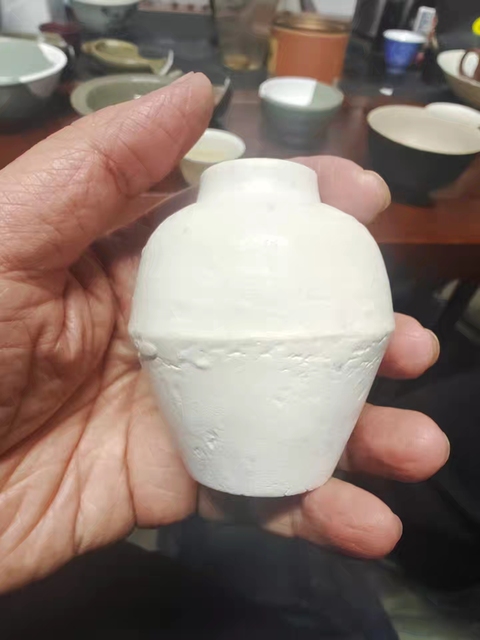 古玩陶瓷德化窯白瓷罐拍賣，當(dāng)前價格1300元