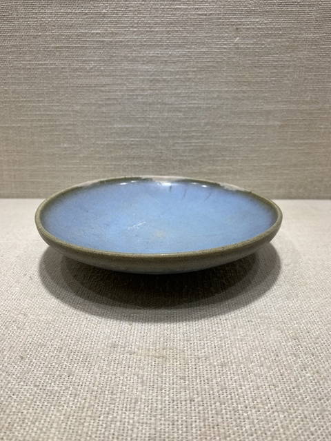 古玩陶瓷鈞窯天藍釉淺盤真品鑒賞圖