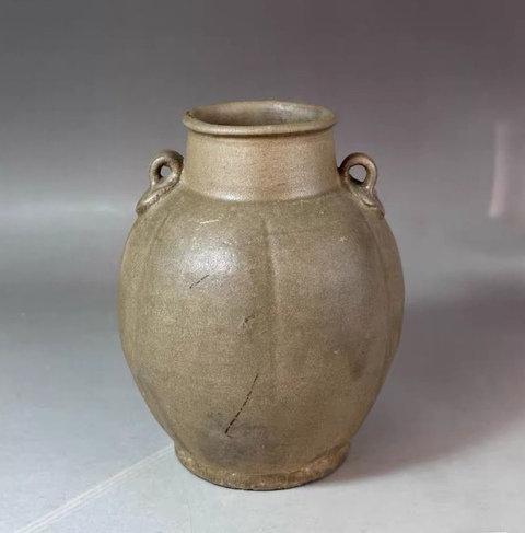 古玩陶瓷越窯系青瓷瓜楞罐真品鑒賞圖