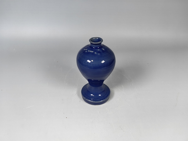 古玩陶瓷晚清祭藍釉梅瓶真品鑒賞圖