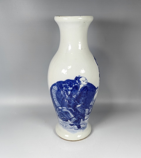 古玩陶瓷清中晚牛郎織女人物故事紋青花觀音瓶真品鑒賞圖