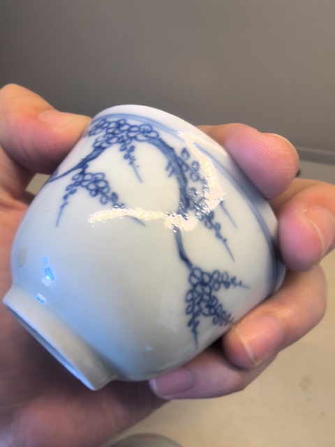 古玩陶瓷花鳥紋青花杯真品鑒賞圖