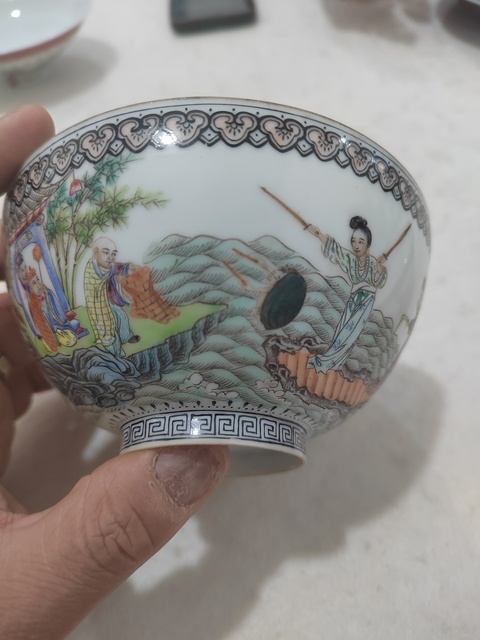 古玩陶瓷粉彩碗真品鑒賞圖