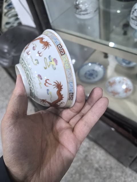 古玩陶瓷粉彩碗真品鑒賞圖