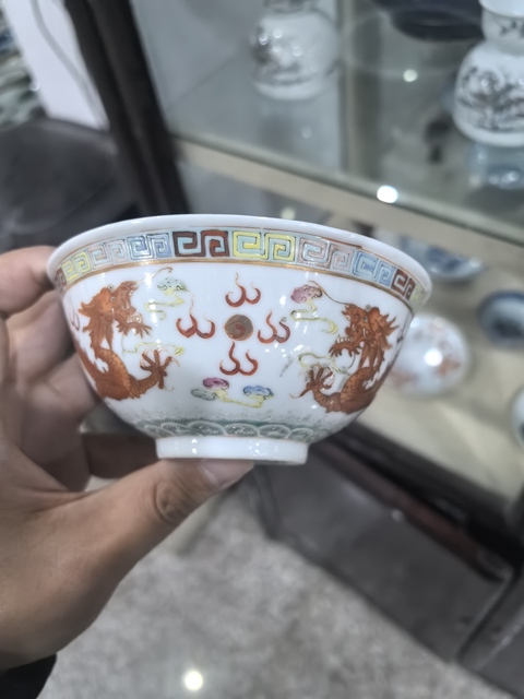 古玩陶瓷粉彩碗真品鑒賞圖