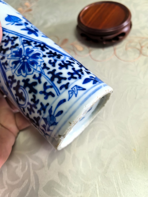 古玩陶瓷青花開光花鳥紋箭筒真品鑒賞圖