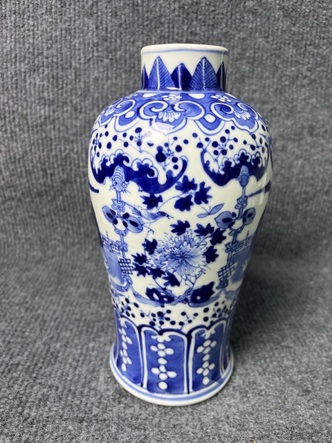 古玩陶瓷青花人物故事紋梅瓶拍賣，當前價格3588元