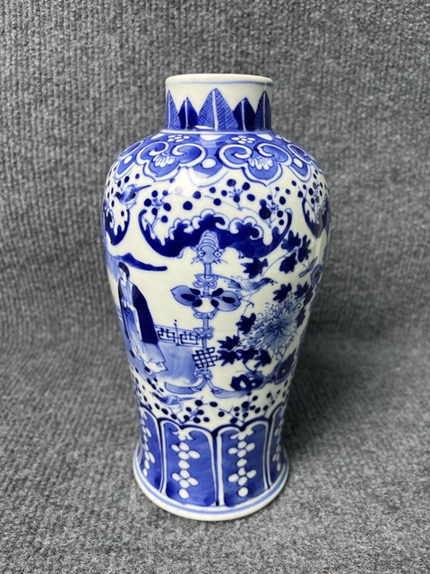 古玩陶瓷青花人物故事紋梅瓶拍賣，當前價格3588元