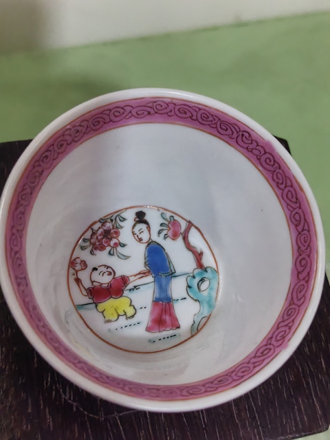 古玩陶瓷清雍正 粉彩人物紋杯拍賣，當前價格2800元