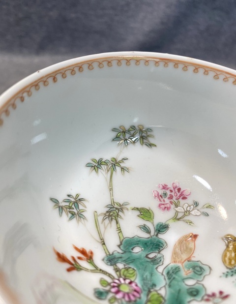 古玩陶瓷清乾隆·（細路）外米黃釉內粉彩“安居樂業圖”洞石花鳥紋杯拍賣，當前價格688元