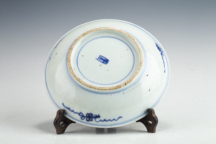 古玩陶瓷清早·青花花卉紋盤拍賣，當前價格338元