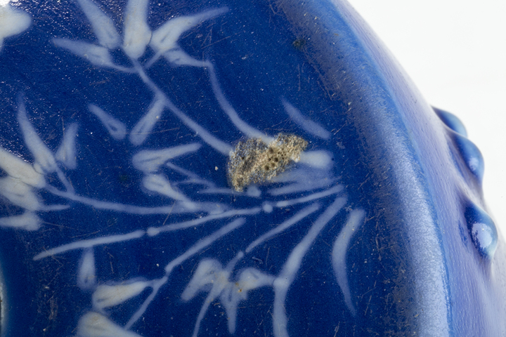 古玩陶瓷清晚·藍釉堆白梅蘭竹菊紋鼓釘繡墩拍賣，當前價格10244元