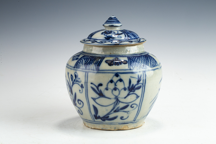 古玩陶瓷民國·青花花卉紋蓋罐真品鑒賞圖