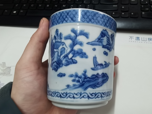 古玩陶瓷日本明治青花山水詩文香爐真品鑒賞圖