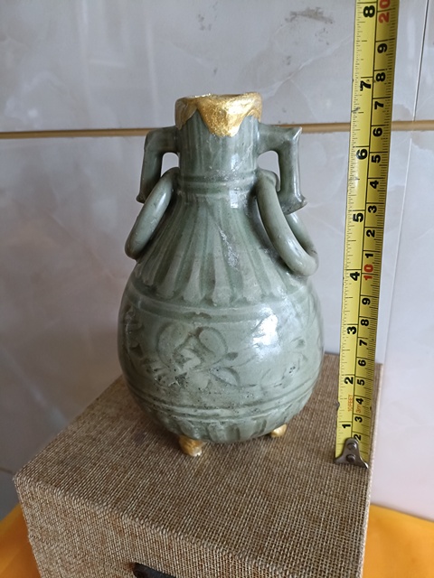 古玩陶瓷龍泉青瓷刻花雙環瓶真品鑒賞圖