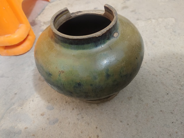 古玩陶瓷磁州窯窯變黑釉罐真品鑒賞圖