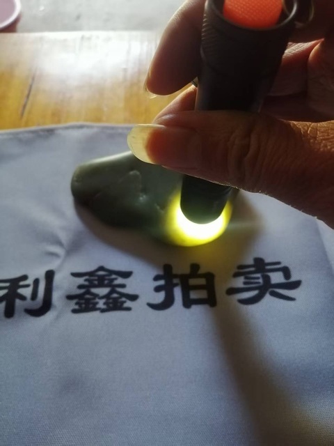 古玩玉器和田玉籽料原石真品鑒賞圖