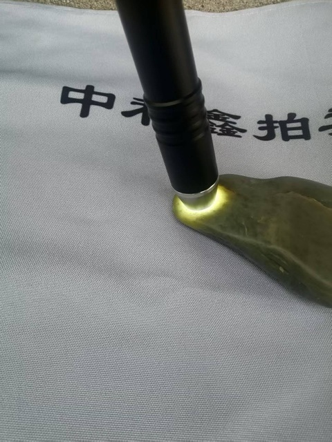 古玩玉器和田玉籽料原石真品鑒賞圖