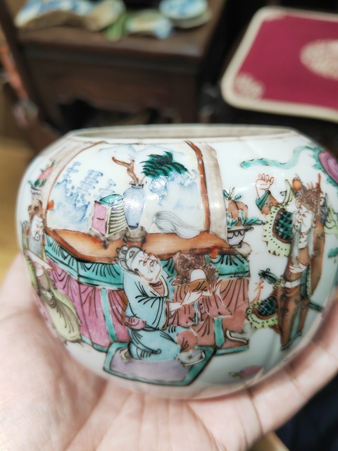 古玩陶瓷粉彩人物故事紋蓋罐真品鑒賞圖