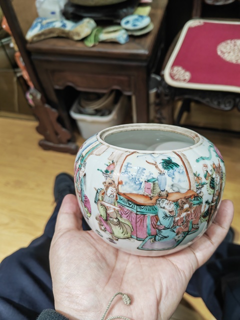 古玩陶瓷粉彩人物故事紋蓋罐真品鑒賞圖