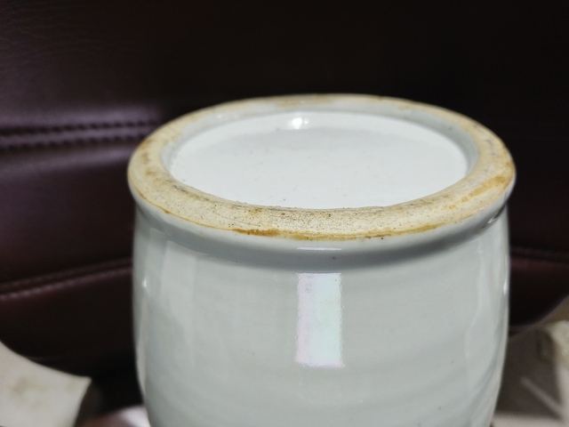 古玩陶瓷豆青青花瓶真品鑒賞圖