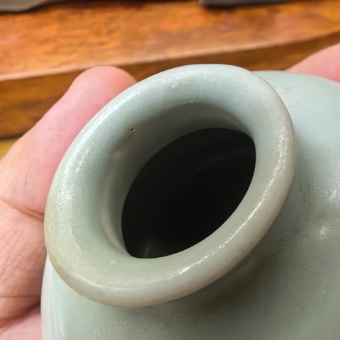 古玩陶瓷龍泉青瓷水盂真品鑒賞圖