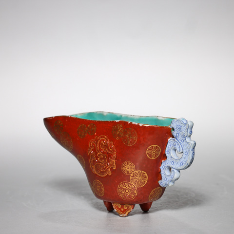 古玩陶瓷內綠松石釉外珊瑚紅釉描金杯真品鑒賞圖