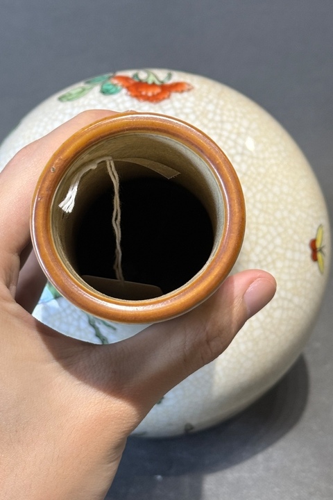 古玩陶瓷哥釉五彩天球瓶真品鑒賞圖