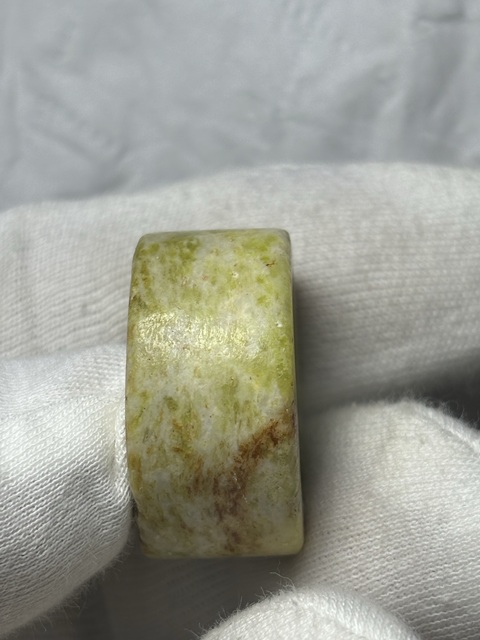 古玩玉器戒指真品鑒賞圖