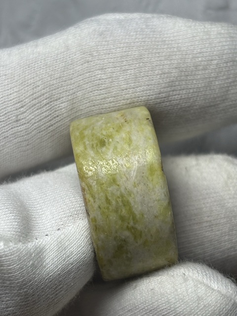 古玩玉器戒指真品鑒賞圖