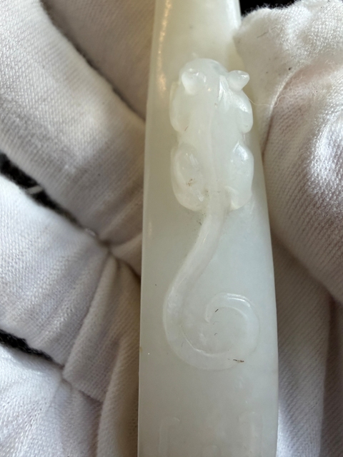 古玩玉器龍首鼠紋玉帶鉤真品鑒賞圖