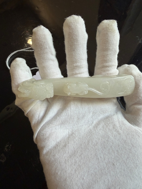 古玩玉器龍首鼠紋玉帶鉤真品鑒賞圖