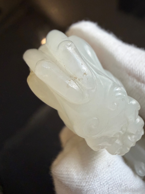 古玩玉器龍首鼠紋玉帶鉤真品鑒賞圖