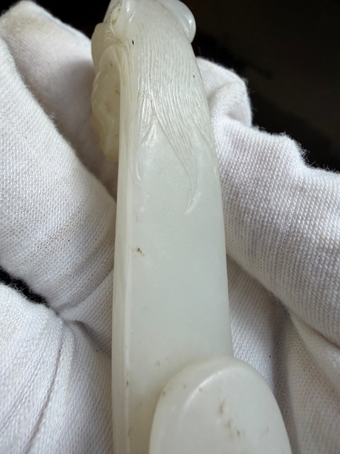 古玩玉器龍首鼠紋玉帶鉤真品鑒賞圖