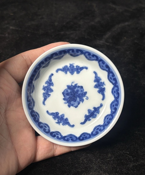 古玩陶瓷青花五福捧壽紋盤真品鑒賞圖